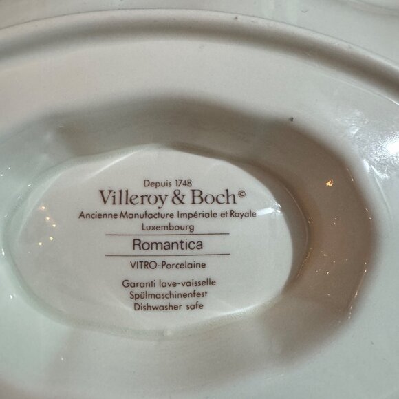 Villeroy & Boch Romantica Vitro-Porcelain Gravy Boat & Plate - Picture 4 of 4